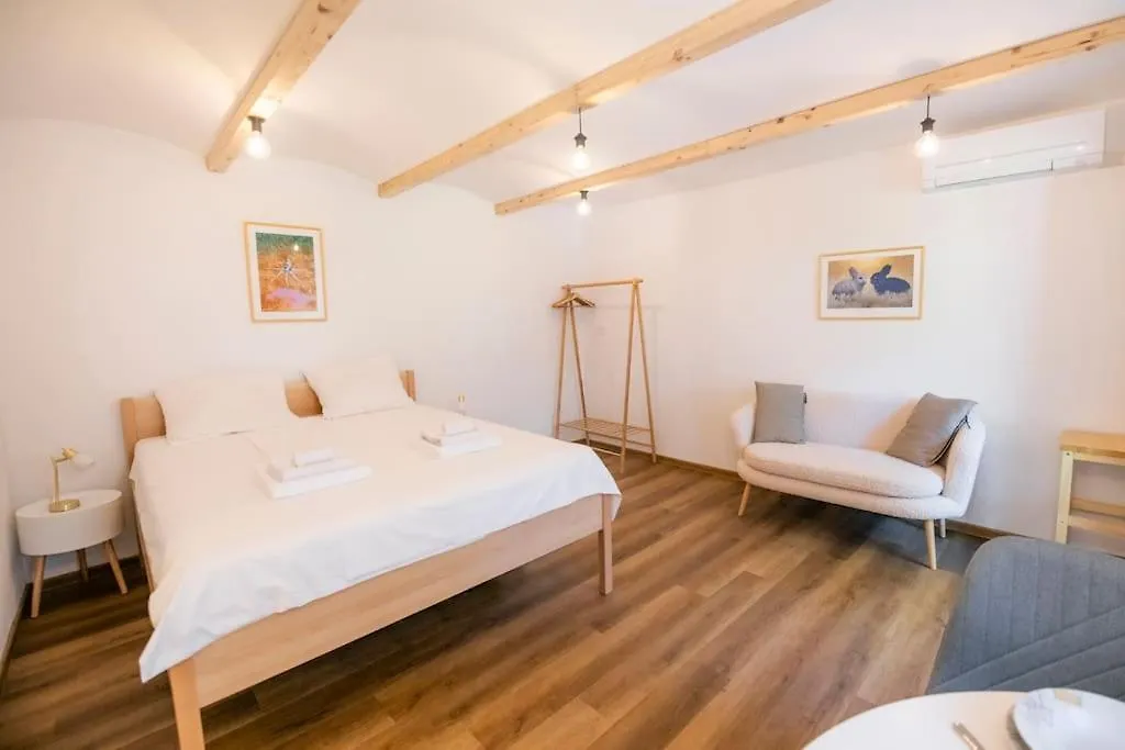 Jerry'S Old Town Garden Apartment Ljubljana Slovenia