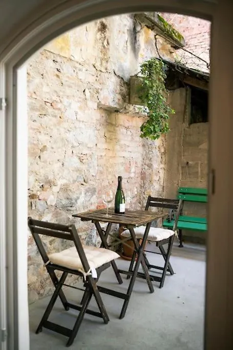 Jerry'S Old Town Garden Apartment Ljubljana 0*,  Slovenia